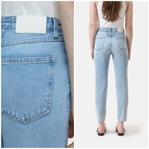 Closed Women's Sky Blue Straight Leg Jeans